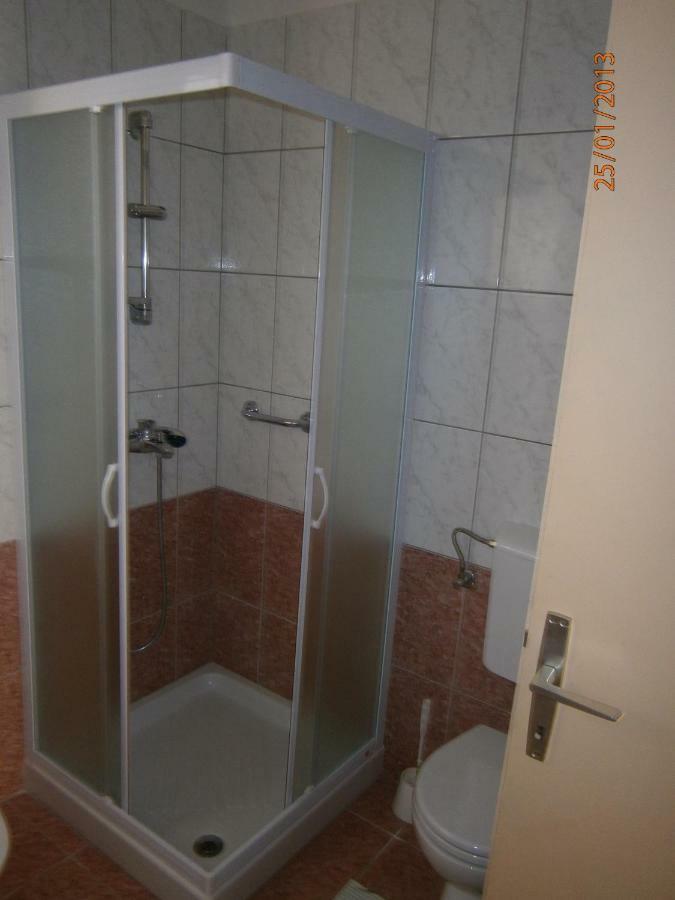 Apartments Sandra Novigrad  ภายนอก รูปภาพ