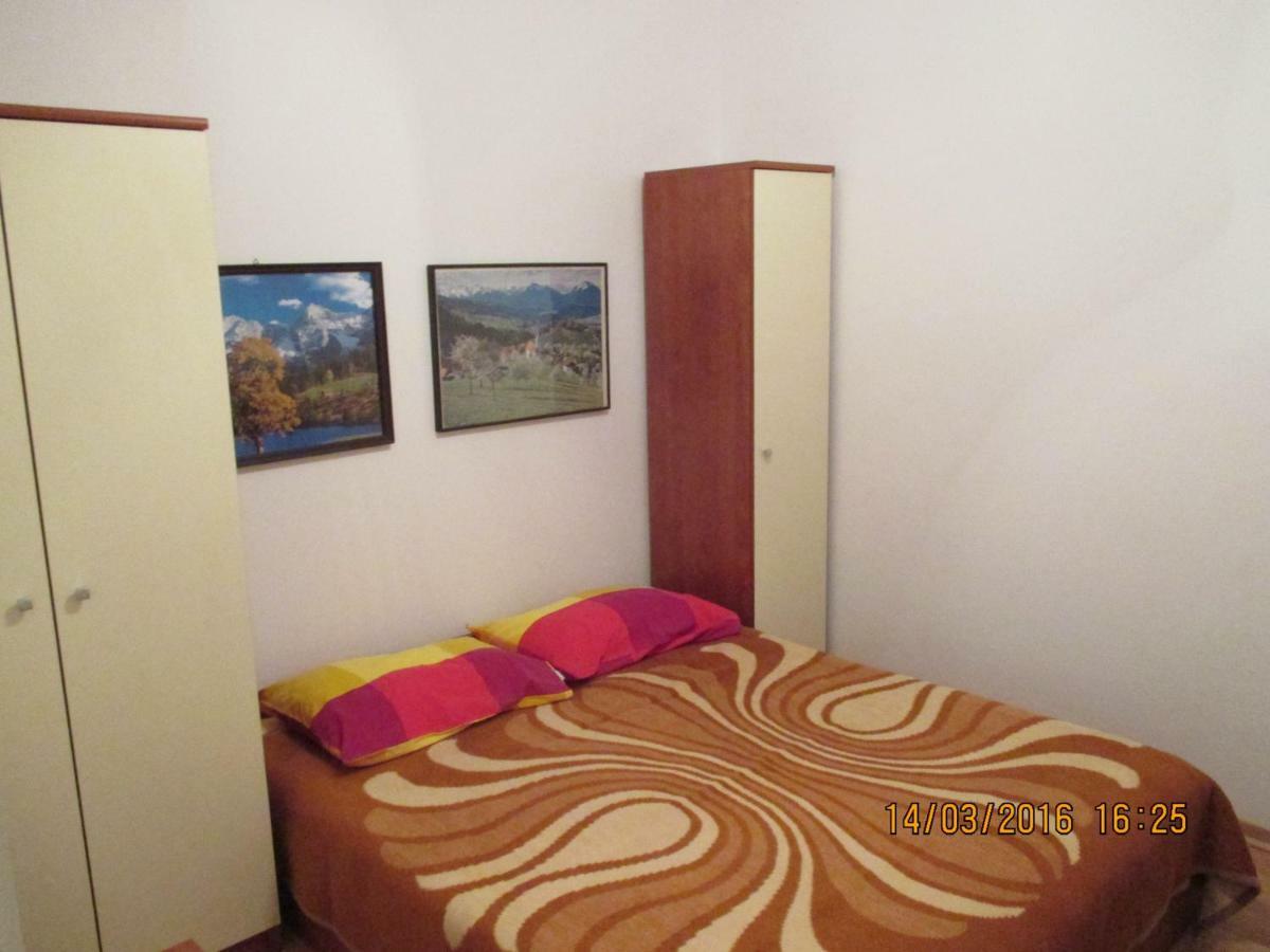 Apartments Sandra Novigrad  ภายนอก รูปภาพ